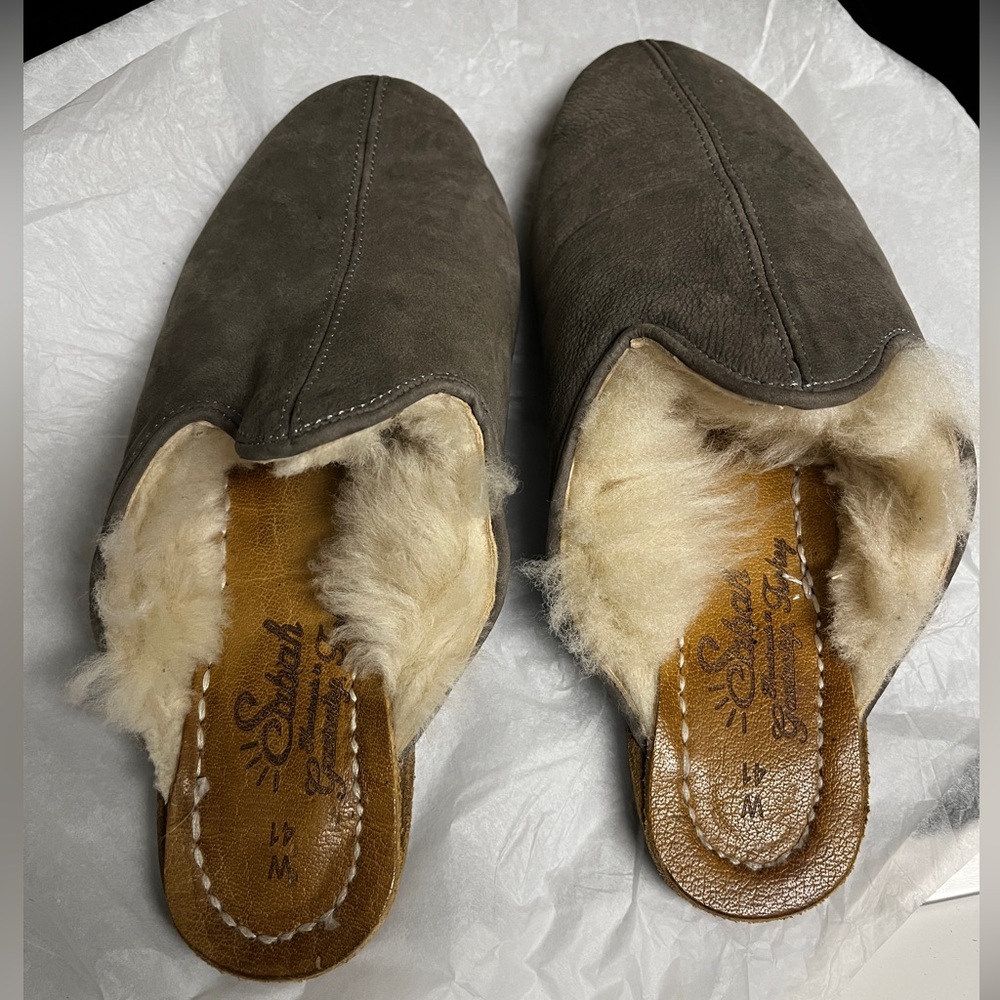 Sabah Ashford Gray Shearling Babas